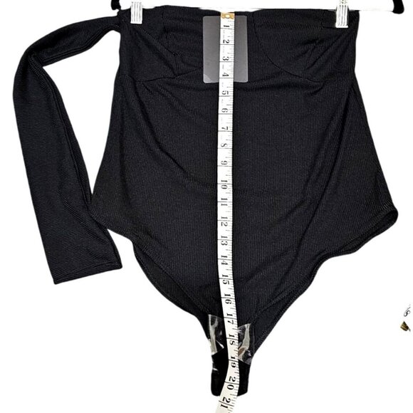 Asymmetric Black Ribbed Bodysuit With One Sleeve By PrettyLittleThing - 14 - Picture 8 of 10